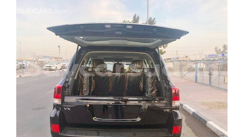 Big with watermark toyota land cruiser al jazirah state import dubai 2285