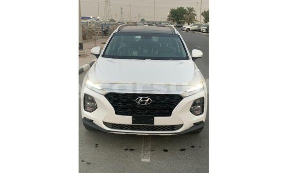 Acheter Import Voiture Hyundai Santa Fe Blanc à Import - Dubai, État d'Al Jazirah Acheter Import Voiture Hyundai Santa Fe Blanc à Import - Dubai, État d'Al Jazirah