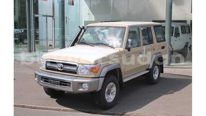 Big with watermark toyota land cruiser al jazirah state import dubai 2299