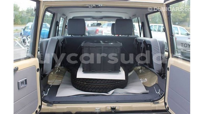 Big with watermark toyota land cruiser al jazirah state import dubai 2299