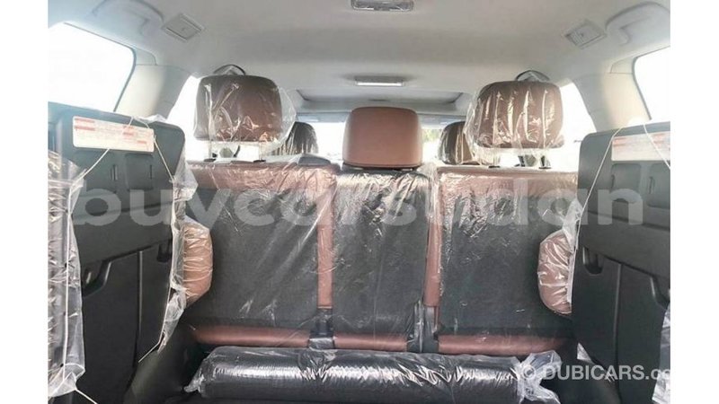 Big with watermark toyota land cruiser al jazirah state import dubai 2305