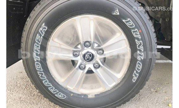 Acheter Import Voiture Toyota Land Cruiser Noir à Import - Dubai, État d'Al Jazirah Acheter Import Voiture Toyota Land Cruiser Noir à Import - Dubai, État d'Al Jazirah