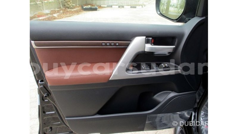 Big with watermark toyota land cruiser al jazirah state import dubai 2308