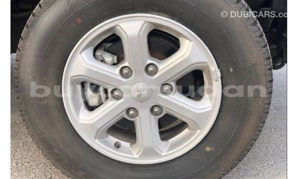 Acheter Import Voiture Mitsubishi L200 Marron à Import - Dubai, État d'Al Jazirah Acheter Import Voiture Mitsubishi L200 Marron à Import - Dubai, État d'Al Jazirah