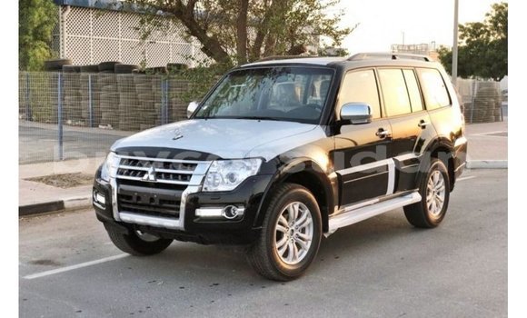 Acheter Import Voiture Mitsubishi Pajero Noir à Import - Dubai, État d'Al Jazirah Acheter Import Voiture Mitsubishi Pajero Noir à Import - Dubai, État d'Al Jazirah