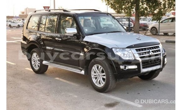 Acheter Import Voiture Mitsubishi Pajero Noir à Import - Dubai, État d'Al Jazirah Acheter Import Voiture Mitsubishi Pajero Noir à Import - Dubai, État d'Al Jazirah