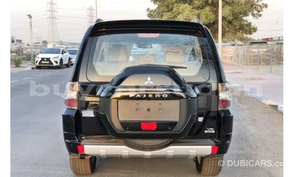 Acheter Import Voiture Mitsubishi Pajero Noir à Import - Dubai, État d'Al Jazirah Acheter Import Voiture Mitsubishi Pajero Noir à Import - Dubai, État d'Al Jazirah