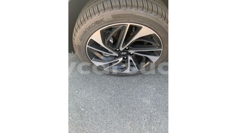 Big with watermark hyundai tucson al jazirah state import dubai 2317