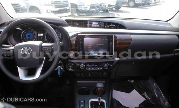 Buy Import Toyota Hilux White Car in Import - Dubai in Al Jazirah State Buy Import Toyota Hilux White Car in Import - Dubai in Al Jazirah State