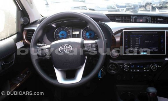 Buy Import Toyota Hilux White Car in Import - Dubai in Al Jazirah State Buy Import Toyota Hilux White Car in Import - Dubai in Al Jazirah State