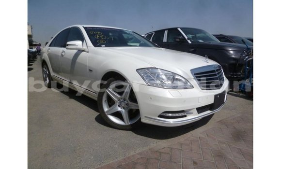 Buy Import Mercedes-Benz 190 White Car in Import - Dubai in Al Jazirah State Buy Import Mercedes-Benz 190 White Car in Import - Dubai in Al Jazirah State