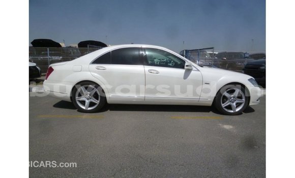 Buy Import Mercedes-Benz 190 White Car in Import - Dubai in Al Jazirah State Buy Import Mercedes-Benz 190 White Car in Import - Dubai in Al Jazirah State