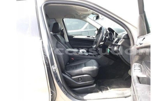 Acheter Import Voiture Mercedes-Benz 250 Autre à Import - Dubai, État d'Al Jazirah Acheter Import Voiture Mercedes-Benz 250 Autre à Import - Dubai, État d'Al Jazirah