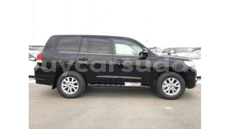 Big with watermark toyota land cruiser al jazirah state import dubai 2340
