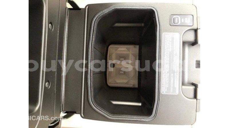 Big with watermark toyota land cruiser al jazirah state import dubai 2340