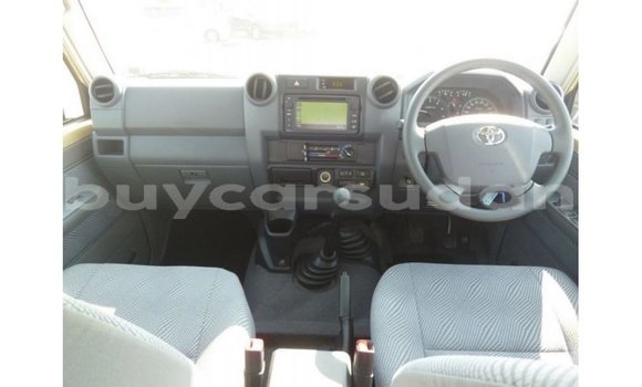 Buy Import Toyota Land Cruiser Beige Car in Import - Dubai in Al Jazirah State Buy Import Toyota Land Cruiser Beige Car in Import - Dubai in Al Jazirah State