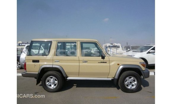 Buy Import Toyota Land Cruiser Beige Car in Import - Dubai in Al Jazirah State Buy Import Toyota Land Cruiser Beige Car in Import - Dubai in Al Jazirah State