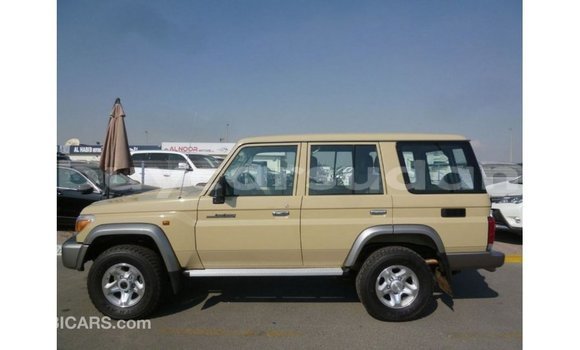 Buy Import Toyota Land Cruiser Beige Car in Import - Dubai in Al Jazirah State Buy Import Toyota Land Cruiser Beige Car in Import - Dubai in Al Jazirah State