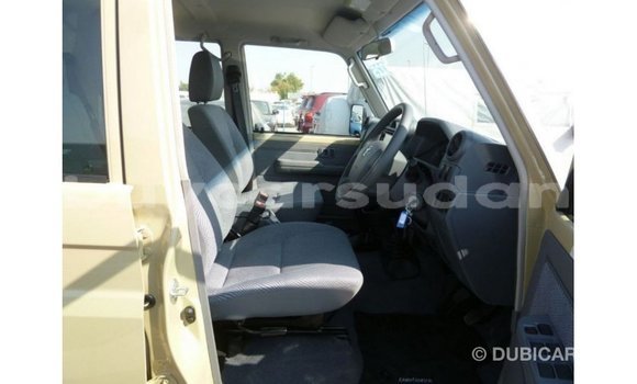 Buy Import Toyota Land Cruiser Beige Car in Import - Dubai in Al Jazirah State Buy Import Toyota Land Cruiser Beige Car in Import - Dubai in Al Jazirah State