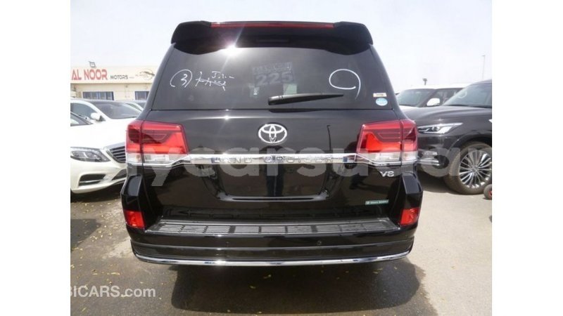 Big with watermark toyota land cruiser al jazirah state import dubai 2346
