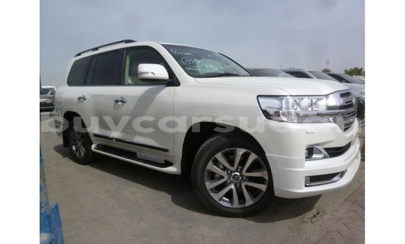 Buy Import Toyota Land Cruiser White Car in Import - Dubai in Al Jazirah State Buy Import Toyota Land Cruiser White Car in Import - Dubai in Al Jazirah State