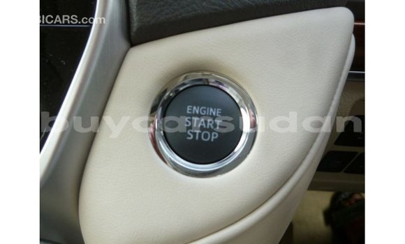 Buy Import Toyota Land Cruiser White Car in Import - Dubai in Al Jazirah State Buy Import Toyota Land Cruiser White Car in Import - Dubai in Al Jazirah State