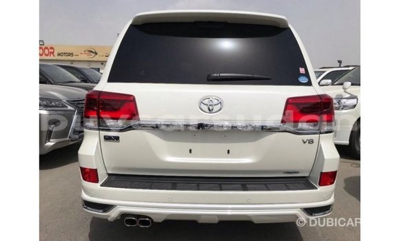 Buy Import Toyota Land Cruiser White Car in Import - Dubai in Al Jazirah State Buy Import Toyota Land Cruiser White Car in Import - Dubai in Al Jazirah State