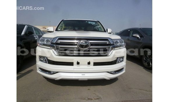 Buy Import Toyota Land Cruiser White Car in Import - Dubai in Al Jazirah State Buy Import Toyota Land Cruiser White Car in Import - Dubai in Al Jazirah State
