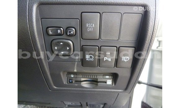 Buy Import Toyota Land Cruiser White Car in Import - Dubai in Al Jazirah State Buy Import Toyota Land Cruiser White Car in Import - Dubai in Al Jazirah State