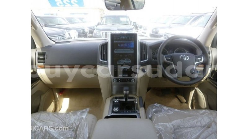 Big with watermark toyota land cruiser al jazirah state import dubai 2383