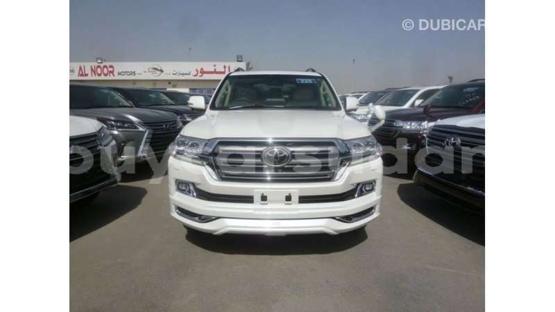Big with watermark toyota land cruiser al jazirah state import dubai 2383