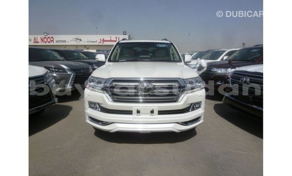 Buy Import Toyota Land Cruiser White Car in Import - Dubai in Al Jazirah State Buy Import Toyota Land Cruiser White Car in Import - Dubai in Al Jazirah State