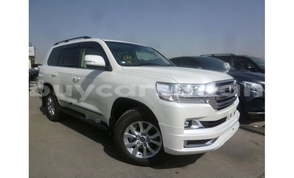 Buy Import Toyota Land Cruiser White Car in Import - Dubai in Al Jazirah State Buy Import Toyota Land Cruiser White Car in Import - Dubai in Al Jazirah State