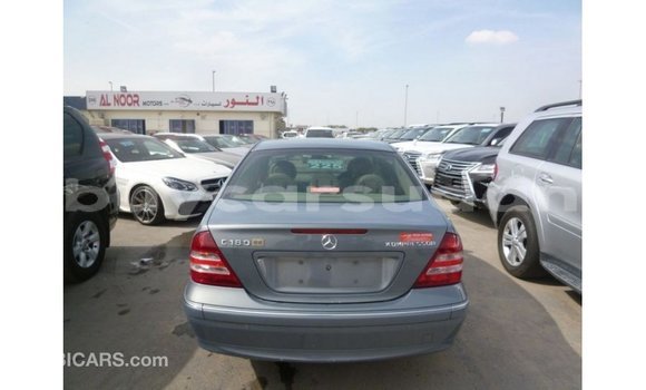 Buy Import Mercedes-Benz 190 Blue Car in Import - Dubai in Al Jazirah State Buy Import Mercedes-Benz 190 Blue Car in Import - Dubai in Al Jazirah State