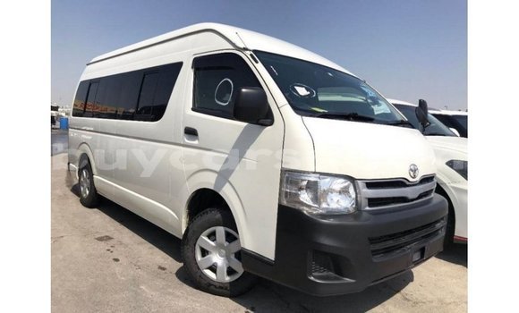 Buy Import Toyota Hiace White Car in Import - Dubai in Al Jazirah State Buy Import Toyota Hiace White Car in Import - Dubai in Al Jazirah State