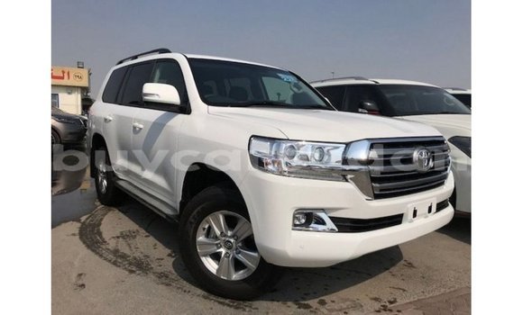 Buy Import Toyota Land Cruiser White Car in Import - Dubai in Al Jazirah State Buy Import Toyota Land Cruiser White Car in Import - Dubai in Al Jazirah State