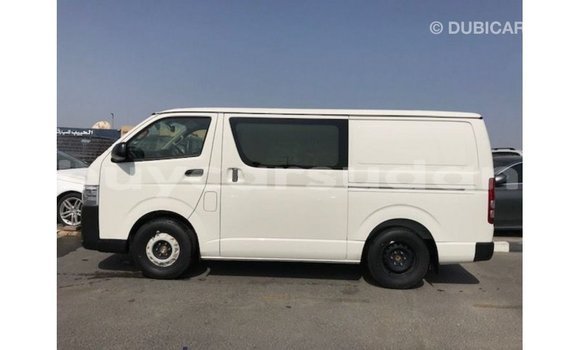 Buy Import Toyota Hiace White Car in Import - Dubai in Al Jazirah State Buy Import Toyota Hiace White Car in Import - Dubai in Al Jazirah State