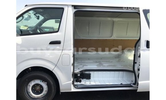 Buy Import Toyota Hiace White Car in Import - Dubai in Al Jazirah State Buy Import Toyota Hiace White Car in Import - Dubai in Al Jazirah State