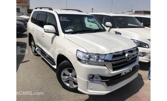 Buy Import Toyota Land Cruiser White Car in Import - Dubai in Al Jazirah State Buy Import Toyota Land Cruiser White Car in Import - Dubai in Al Jazirah State