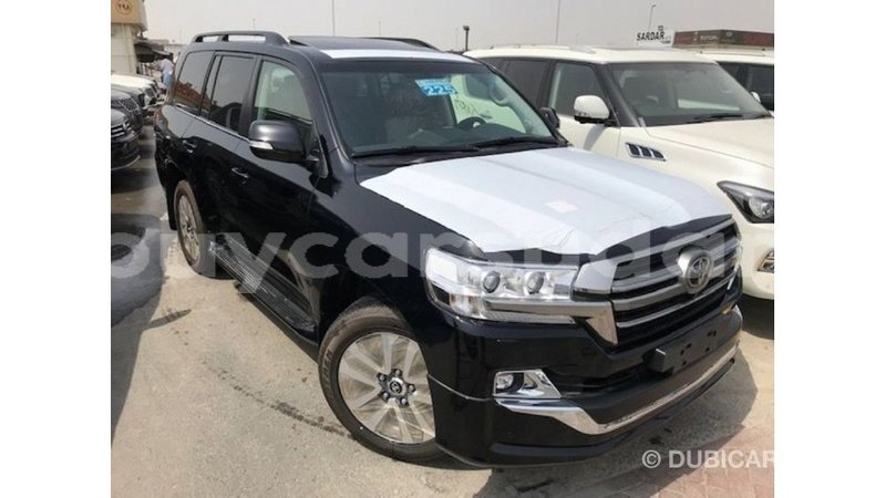 Big with watermark toyota land cruiser al jazirah state import dubai 2407