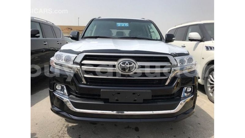 Big with watermark toyota land cruiser al jazirah state import dubai 2407