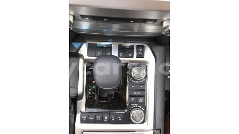 Big with watermark toyota land cruiser al jazirah state import dubai 2407