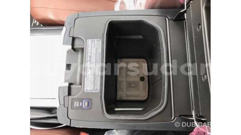 Big with watermark toyota land cruiser al jazirah state import dubai 2407