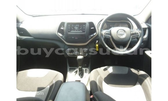 Buy Import Jeep Cherokee White Car in Import - Dubai in Al Jazirah State Buy Import Jeep Cherokee White Car in Import - Dubai in Al Jazirah State