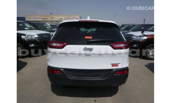 Buy Import Jeep Cherokee White Car in Import - Dubai in Al Jazirah State Buy Import Jeep Cherokee White Car in Import - Dubai in Al Jazirah State