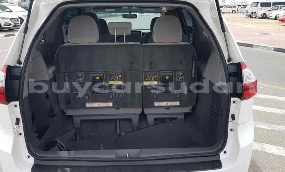 Buy Import Toyota Sienna White Car in Import - Dubai in Al Jazirah State Buy Import Toyota Sienna White Car in Import - Dubai in Al Jazirah State