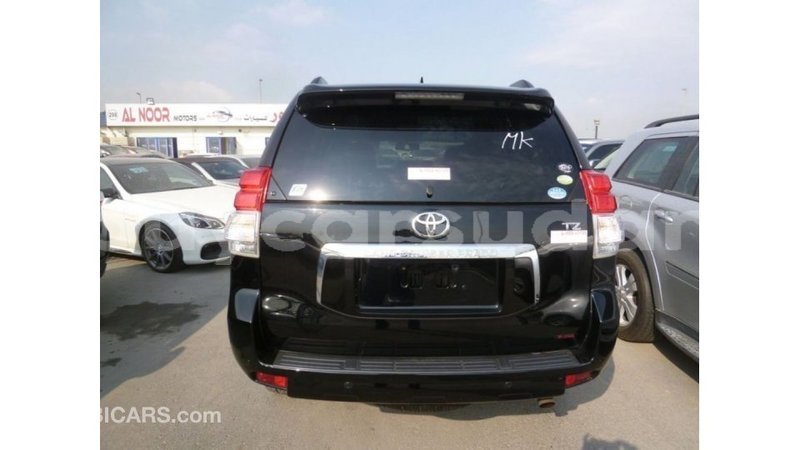 Big with watermark toyota prado al jazirah state import dubai 2423