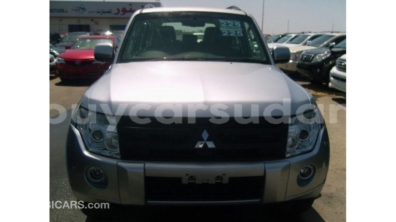 Big with watermark mitsubishi pajero al jazirah state import dubai 2429