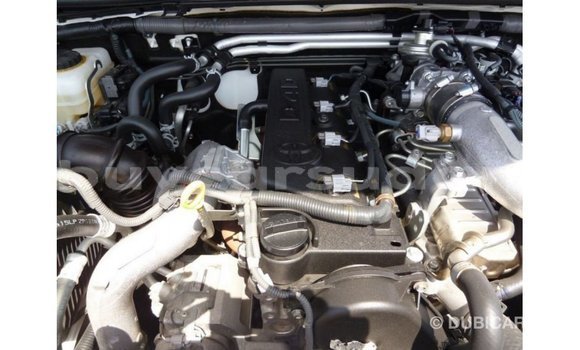 Buy Import Toyota Prado White Car in Import - Dubai in Al Jazirah State Buy Import Toyota Prado White Car in Import - Dubai in Al Jazirah State