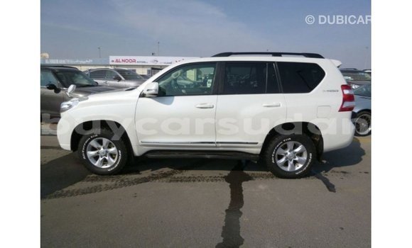 Acheter Import Voiture Toyota Prado Blanc à Import - Dubai, État d'Al Jazirah Acheter Import Voiture Toyota Prado Blanc à Import - Dubai, État d'Al Jazirah